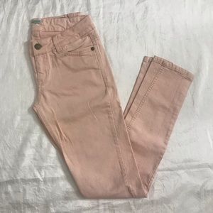 Pastel/light pink skinny jeans